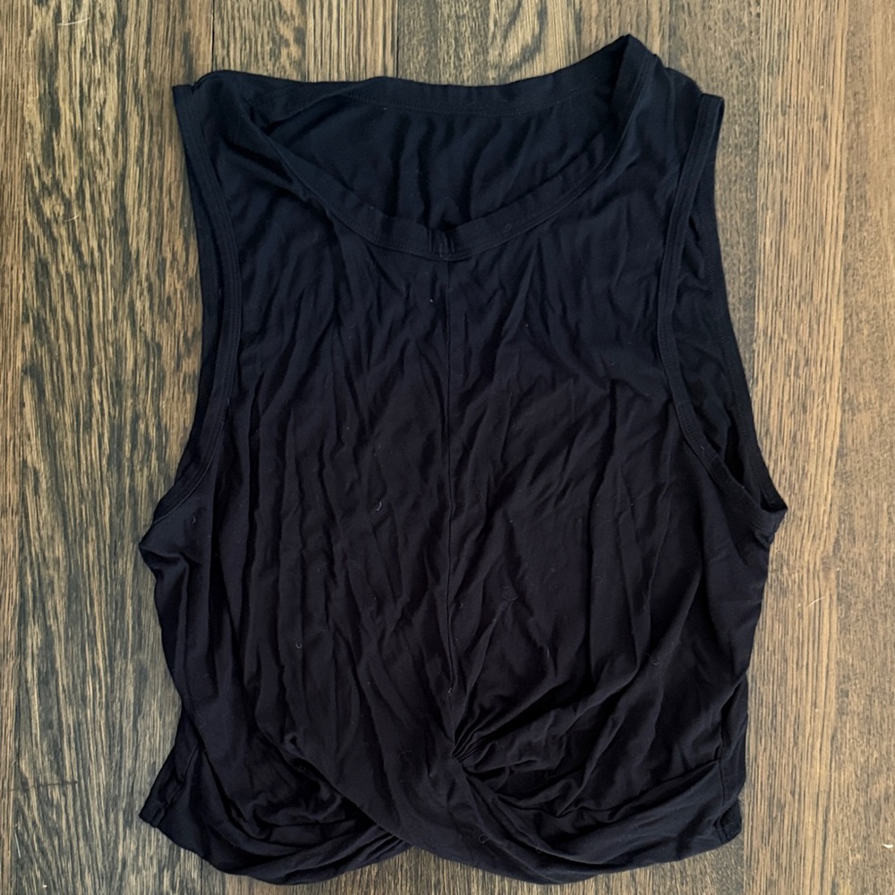 Cupshe Black Twist-Front Sleeveless Tank